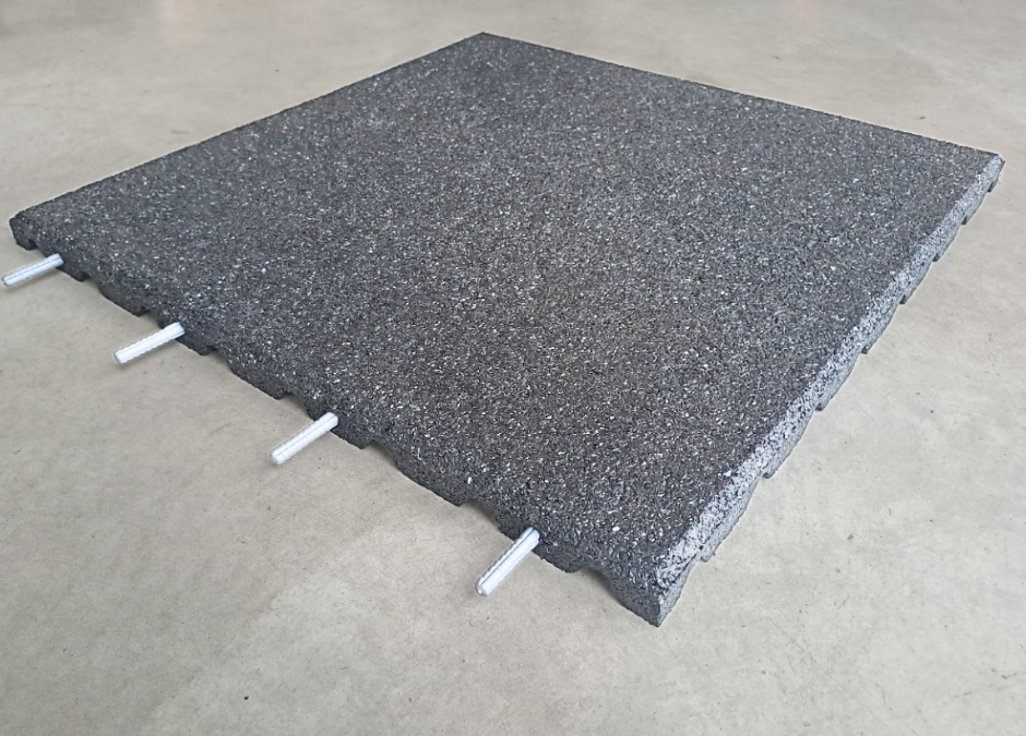 Płyta chodnikowa z regranulatu szara 500×500 mm HIC