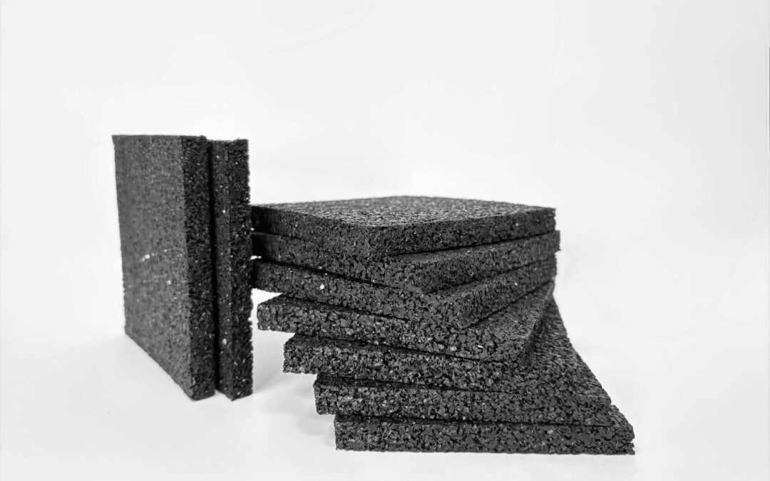 Podkładka z regranulatu pod legary MIX 750kg/m3 10 mm SCP Select 0,1×0,1m