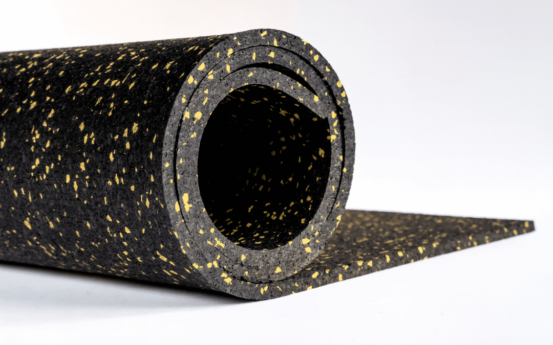 Mata fitness z regranulatu 1050kg/m3 6 mm SCP szerokość 1,25 m z wtrąceniem 10% żółty EPDM