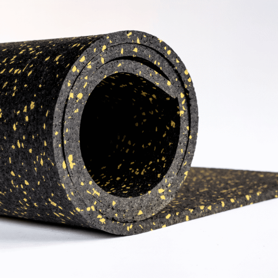 Mata fitness z regranulatu 1050kg/m3 6 mm SCP szerokość 1,25 m z wtrąceniem 10% żółty EPDM